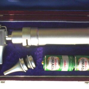 Otoscope in box