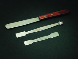 Spatulas, both ends flat